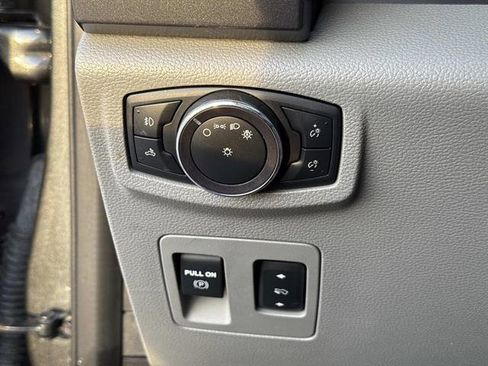 Used 2020 Ford F150 XLT w/ Equipment Group 302A Luxury image 27