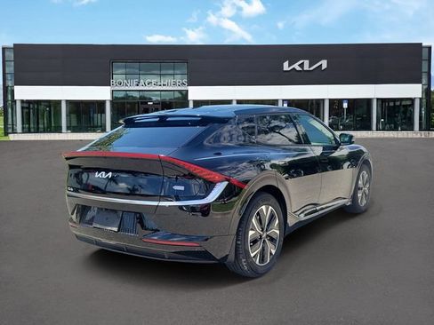 Certified 2024 Kia EV6 Wind RWD image 4