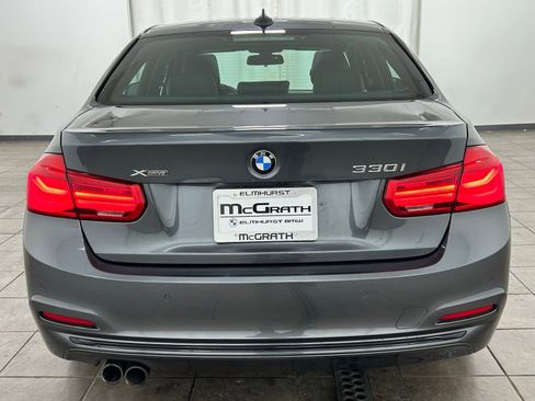 Used 2017 BMW 330i xDrive Sedan AWD/4WD image 4