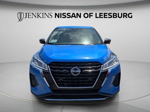 Certified 2025 Nissan Kicks Play S FWD image 10