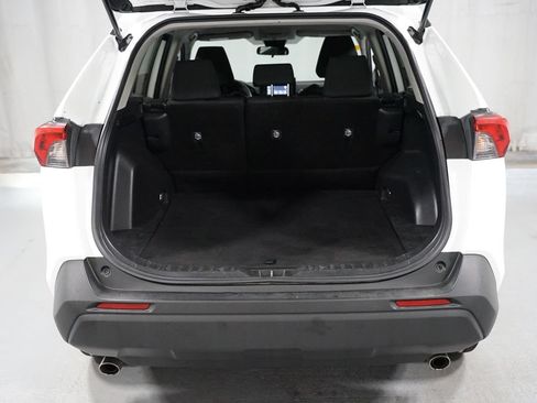 Used 2021 Toyota RAV4 LE FWD image 29