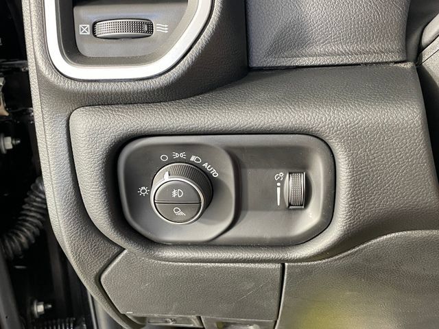New 2026 RAM 2500 Big Horn AWD/4WD image 11