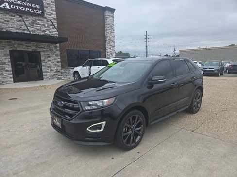 Used 2015 Ford Edge Sport w/ Equipment Group 401A AWD/4WD image 2