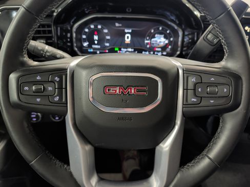 Used 2024 GMC Sierra 1500 Elevation w/ X31 Off-Road Package AWD/4WD image 10