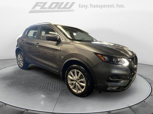 Used 2021 Nissan Rogue Sport SV image 1