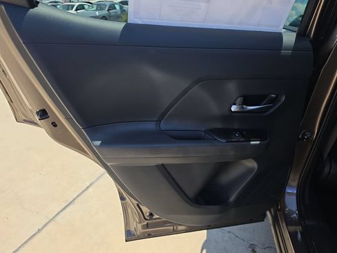 New 2026 Nissan Kicks SR FWD image 37