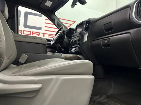 Used 2020 Chevrolet Silverado 1500 LT Trail Boss AWD/4WD image 52