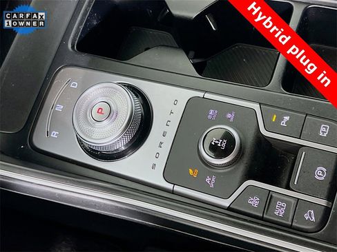 Certified 2025 Kia Sorento EX image 18