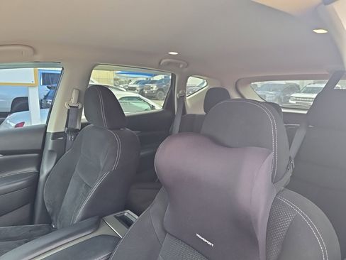Used 2017 Nissan Murano S AWD/4WD image 5