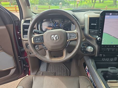 Used 2025 RAM 1500 Limited AWD/4WD image 15