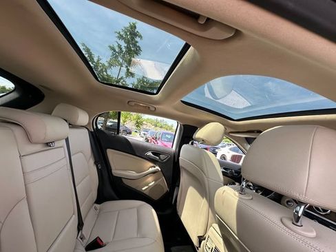 Used 2019 Mercedes-Benz GLA 250 w/ Premium Package image 26