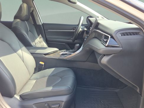 Certified 2022 Toyota Camry XSE FWD image 14