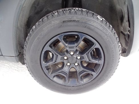 Used 2022 Jeep Cherokee Trailhawk w/ Trailer Tow Group image 41