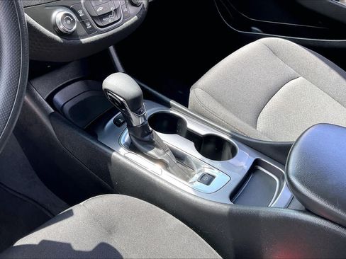 Used 2024 Chevrolet Malibu LS FWD image 16