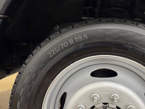 Used 2024 Ford F550 4x4 Crew Cab Super Duty image 58