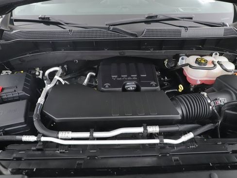 Used 2023 Chevrolet Silverado 1500 Custom image 15