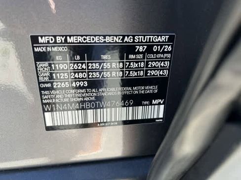 New 2026 Mercedes-Benz GLB 250 4MATIC image 14