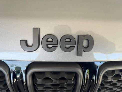Used 2023 Jeep Compass High Altitude AWD/4WD image 31