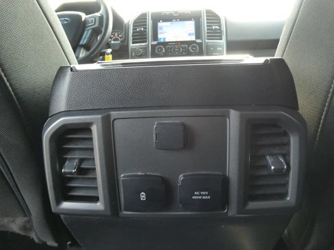 Used 2019 Ford F150 XLT w/ Equipment Group 302A Luxury AWD/4WD image 20
