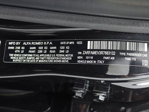 Used 2024 Alfa Romeo Giulia Quadrifoglio w/ Active Assist Plus Package image 38