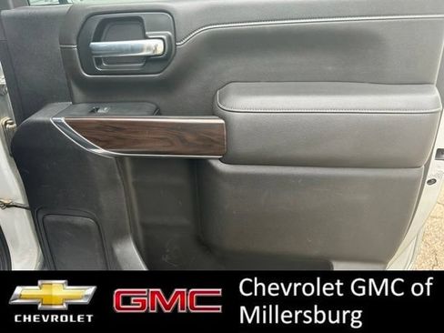 Used 2023 GMC Sierra 2500 SLT w/ SLT Convenience Package AWD/4WD image 32