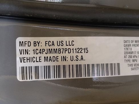 Used 2023 Jeep Cherokee Altitude Lux image 33