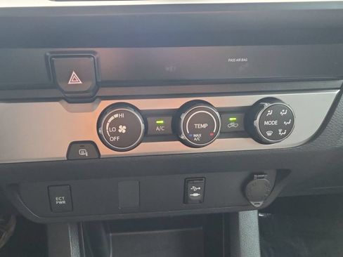 Used 2019 Toyota Tacoma SR w/ SR Convenience Package RWD image 22