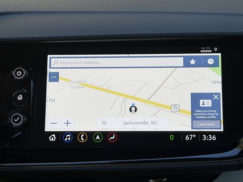 Used 2022 Buick Envision Avenir w/ Technology Package II image 36