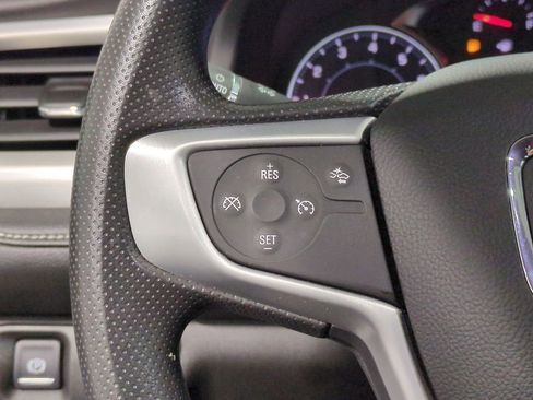 Used 2023 GMC Acadia SLE w/ Driver Convenience Package image 23