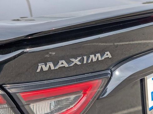 Used 2023 Nissan Maxima SR w/ Sport Mat Group image 9