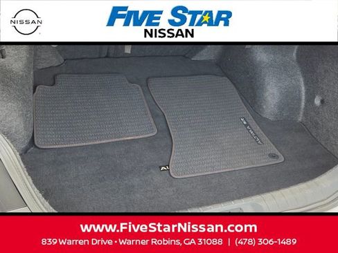 Used 2024 Nissan Altima 2.5 SR FWD image 12