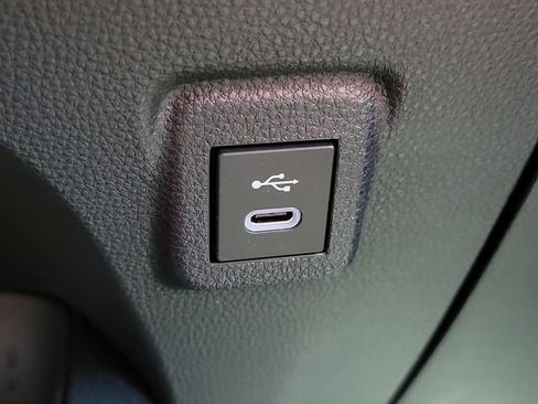 Used 2023 Toyota Corolla LE image 27