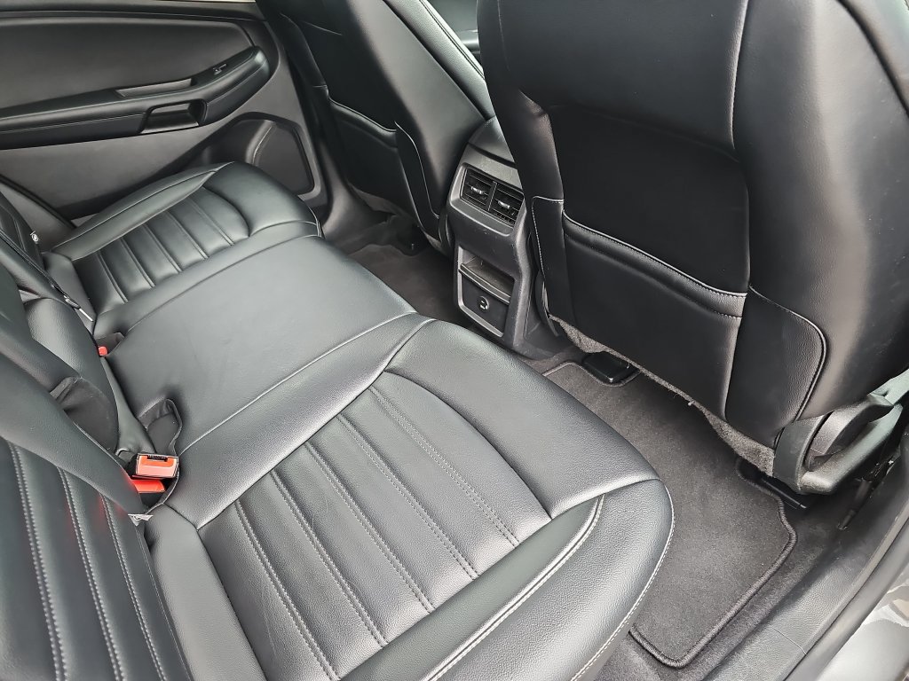 Used 2022 Ford Edge SEL AWD/4WD image 11