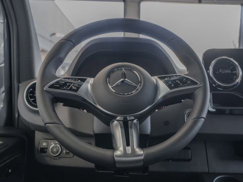 New 2026 Mercedes-Benz Sprinter 2500 image 9