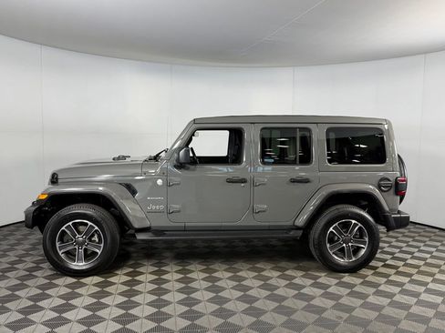 Certified 2023 Jeep Wrangler Unlimited Sahara w/ Safety Group AWD/4WD image 8