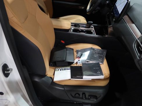 Used 2024 Lexus RX 350 Premium w/ Convenience Package FWD image 25