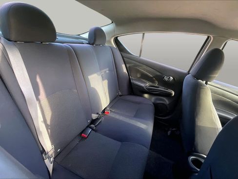 Used 2012 Nissan Versa FWD image 15