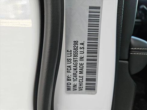 New 2026 Jeep Grand Cherokee L Laredo image 17