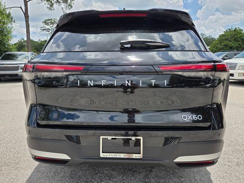 Certified 2026 INFINITI QX60 Luxe w/ Cargo Package FWD image 6