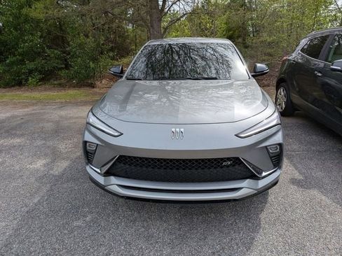 Used 2025 Buick Envista Sport Touring w/ Convenience I Package image 2