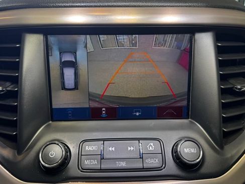 Used 2017 GMC Acadia Denali w/ Technology Package FWD image 30