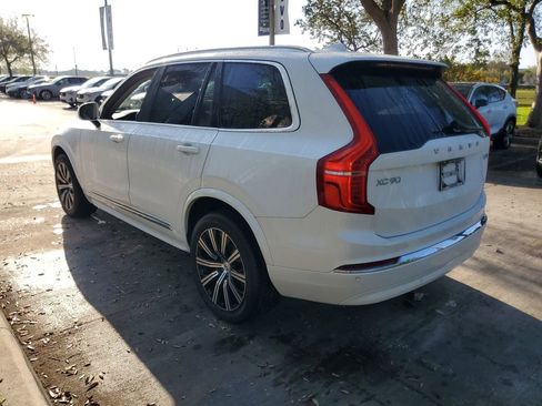 Certified 2024 Volvo XC90 B5 Core w/ Climate Package AWD/4WD image 4