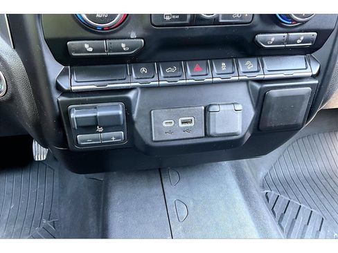 Used 2020 Chevrolet Silverado 1500 LT w/ All-Star Edition AWD/4WD image 28