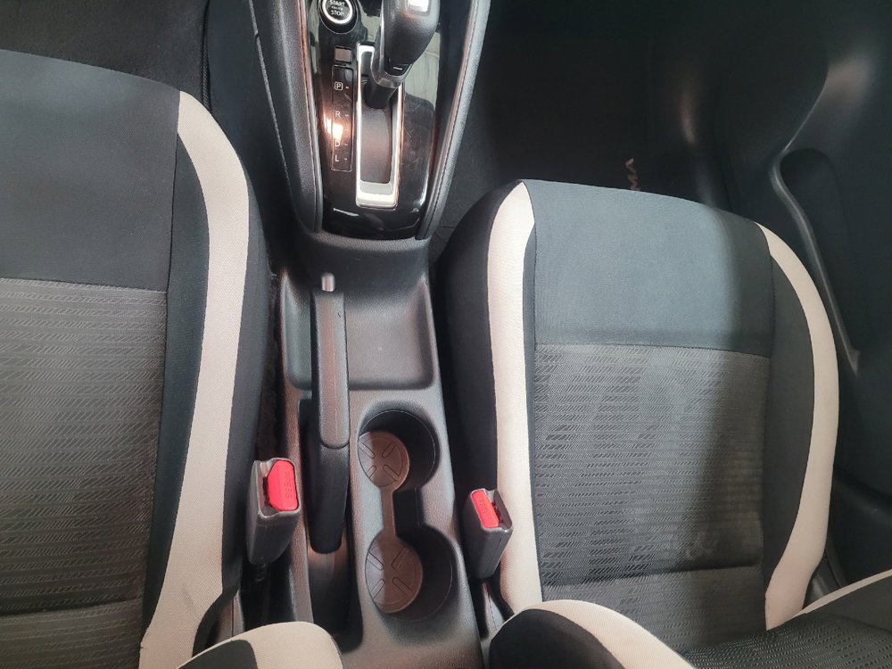 Used 2021 Nissan Versa SV FWD image 26