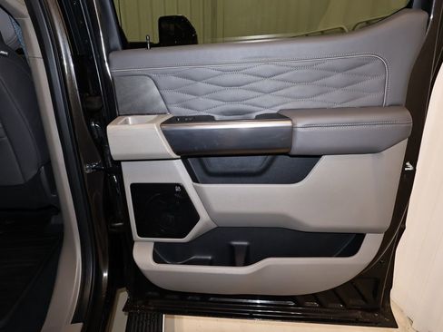 Certified 2025 Ford F350 Platinum w/ Platinum Plus Package image 18