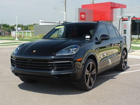 Used 2023 Porsche Cayenne AWD/4WD image 23