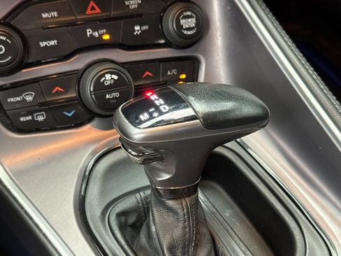 Used 2019 Dodge Challenger R/T RWD image 19