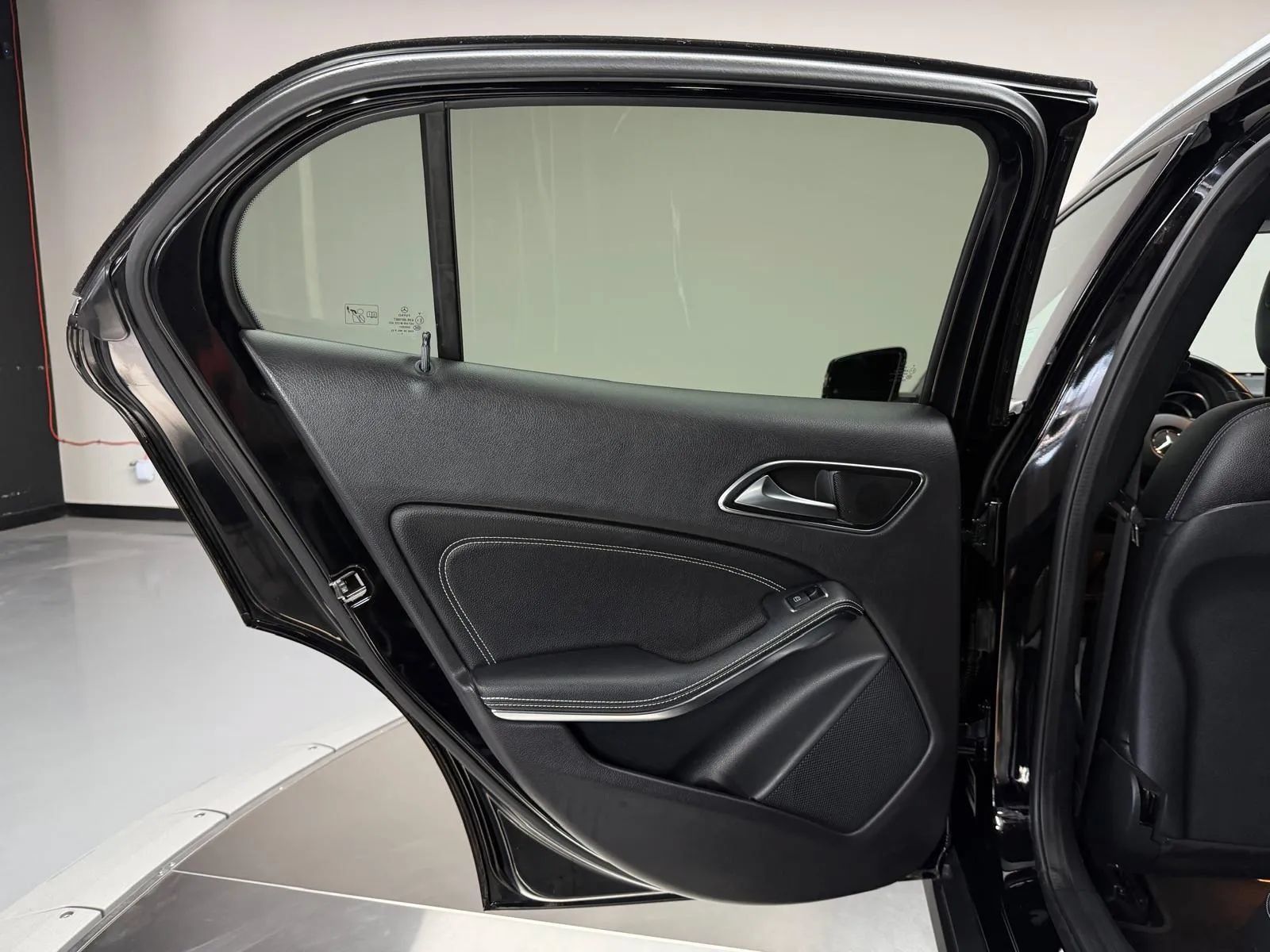 Used 2018 Mercedes-Benz GLA 250 w/ Multimedia Package image 15