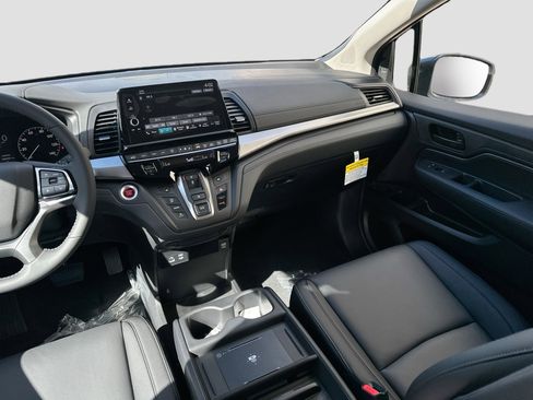 New 2026 Honda Odyssey EX-L image 17