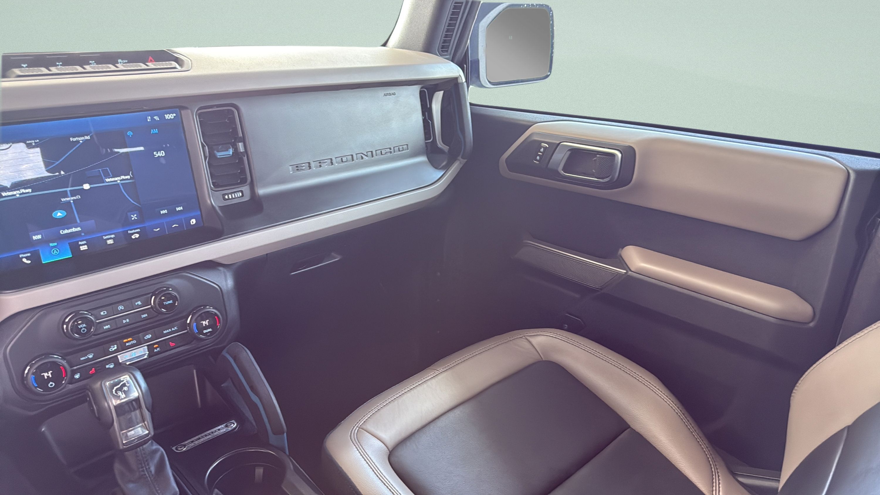 Used 2023 Ford Bronco Wildtrak AWD/4WD image 35
